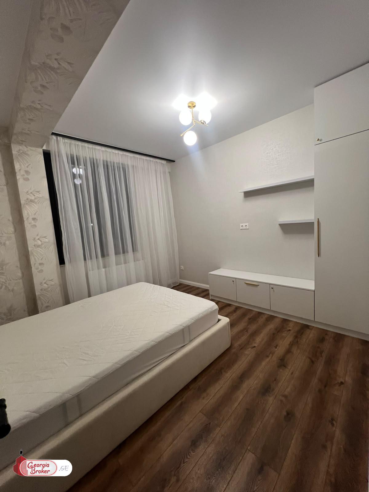 nearly repaired 7-room house for sale